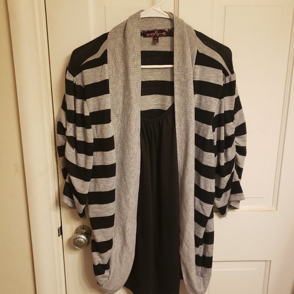 Striped Short Sleeve Top - Picture 1 of 5